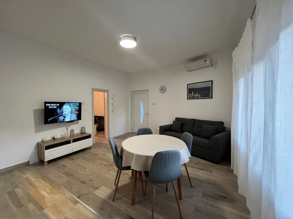 Kaala Apartments Supetarska Draga Kültér fotó