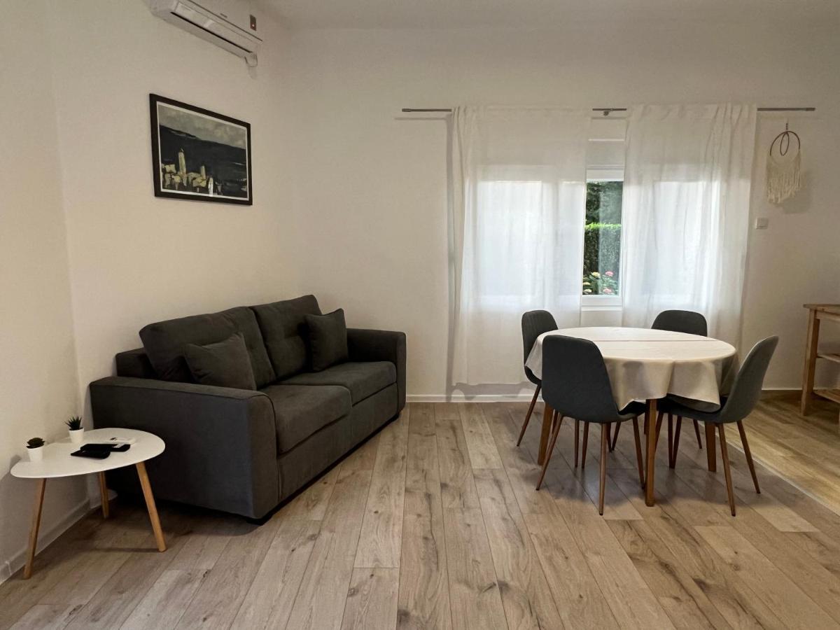 Kaala Apartments Supetarska Draga Kültér fotó